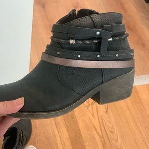 Cute western booties